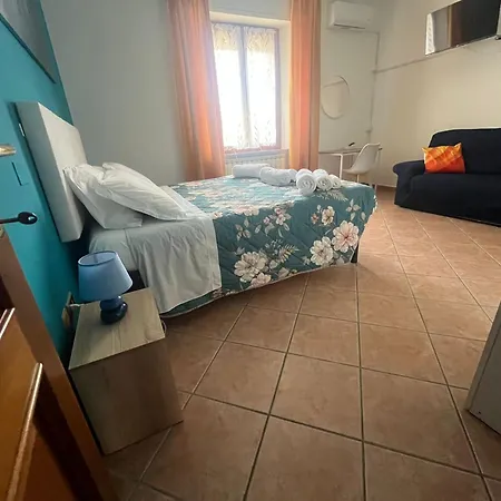 Affittacamere La Casa Di Maya Panicarola